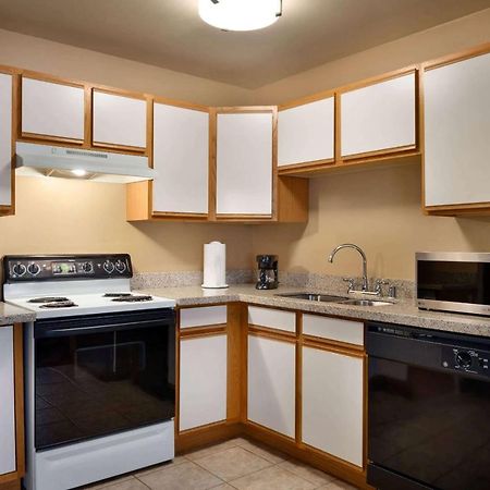 אוק קריק Hawthorn Extended Stay By Wyndham Milwaukee Airport מראה חיצוני תמונה