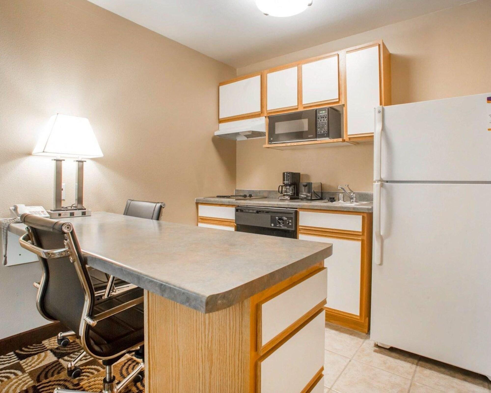 אוק קריק Hawthorn Extended Stay By Wyndham Milwaukee Airport מראה חיצוני תמונה