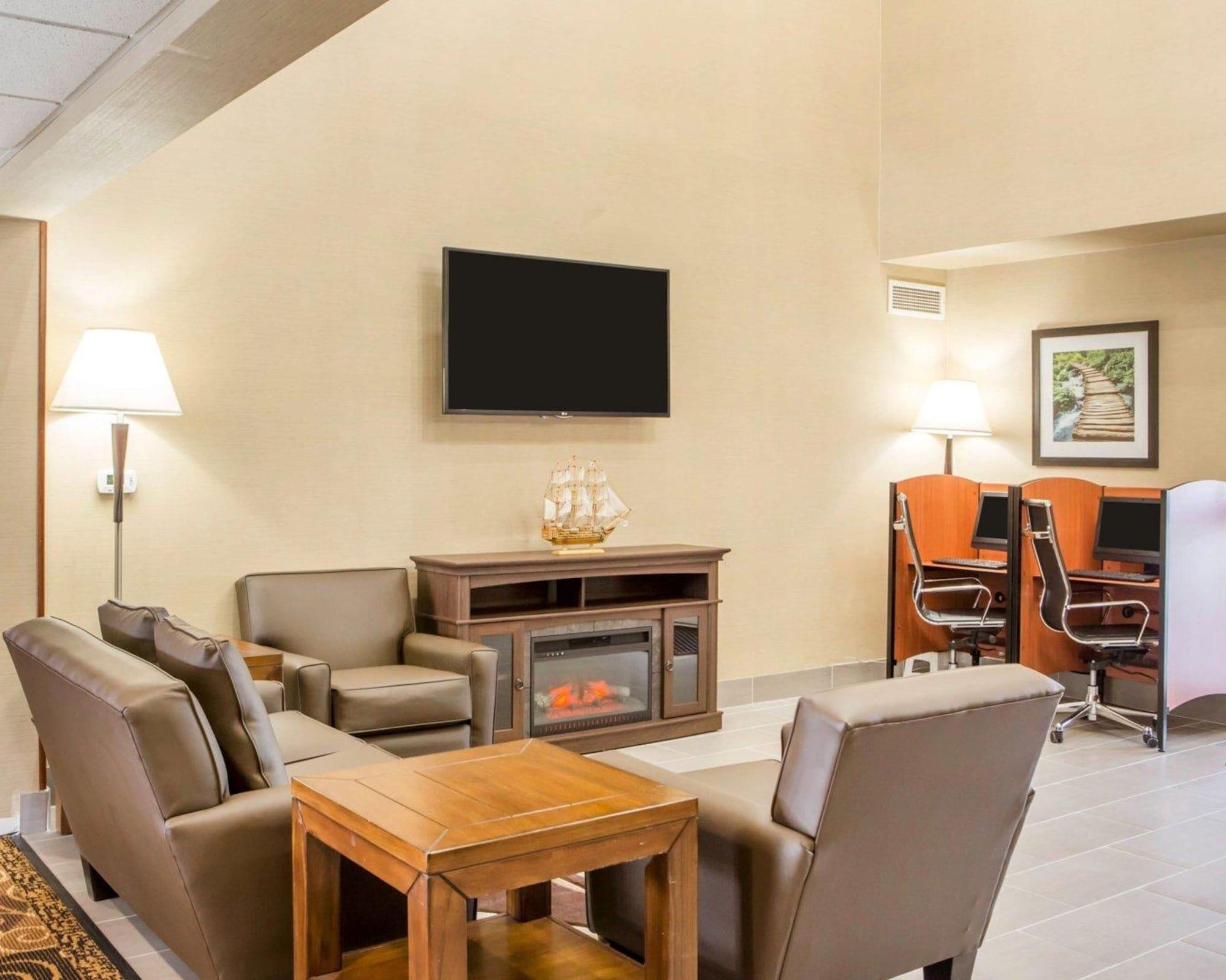 אוק קריק Hawthorn Extended Stay By Wyndham Milwaukee Airport מראה חיצוני תמונה