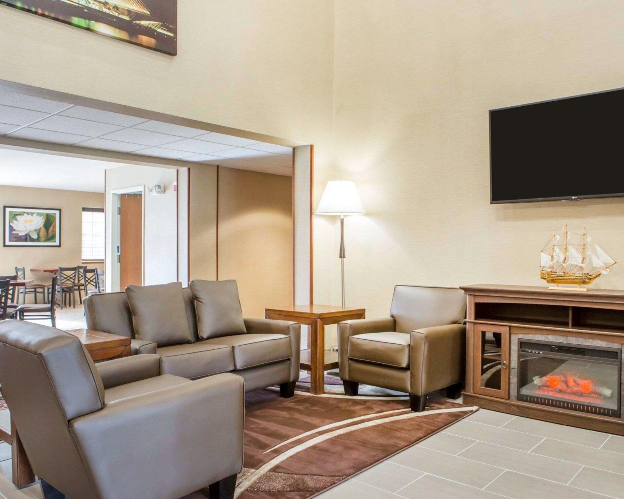 אוק קריק Hawthorn Extended Stay By Wyndham Milwaukee Airport מראה חיצוני תמונה
